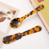 11CM Colorful Acrylic Ice Spoon Cream Coffee Caviar Spoon Stirring Spoons Dessert Spoon Teaspoon Crafts Kitchen Tool Tableware beige
