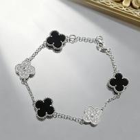 Four-leaf Clover Classic Bracelet with Five-petal Black Onyx Fashion Bangle for Women white