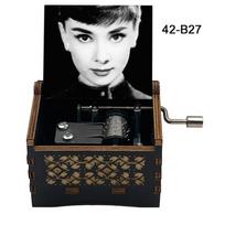 Famous Moon River Wooden Wind Up Music Box Special Musical Girlfriend Lover Birthday Valentine's Day Gift Choice 3 42-B27-hand