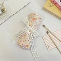 Cute Cartoon Roll Up Makeup Brush Bag Lace Tie Gingham Cosmetic Brush Organizer Pouch for Travel Daily Use beige