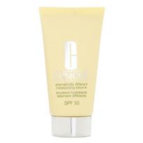 CLINIQUE Dramatically Different Moisturizing Lotion + SPF 50 50ml