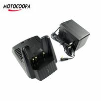 VAC-10 Fast Desktop Charger for VX168, VX160 Walkie-Talkie Ni-MH Batteries juoda