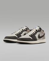 IU2268-100 Nike Air Jordan 1 Low SE V2  Elephent Print/Sail/Deep Pewter 11 white