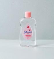 Johnson\'S Baby Regular Oil 500ml white