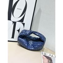 Women's bag new handwoven dumplings underarm handbag cowhide cloud Zhuangjin 26*16*8.5cm (large size) gray