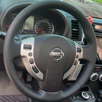 „Pasidaryk pats“ rankomis siūtas juodas dirbtinės odos automobilio vairo gaubtas, skirtas „Nissan Qashqai 2007–2013 Rogue X-Trail“ automobilių aksesuarams White Thread gray