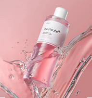 medicube PDRN Pink Cica Soothing Toner 250ml white