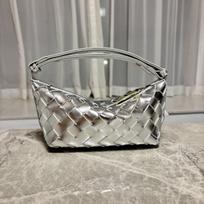 Cross-border cowhide hand-woven mini zipper bento bag niche portable lunch box bag versatile single shoulder underarm women's bag 17*10*10cm sidabras