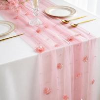 75*300CM Tulle Table Runner Polyester Romantic Lace Table Runner Elegant Semi-Transparent Sheer Table Cover For Table Decoration šviesiai rausvos spalvos