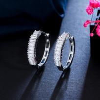Circle Earrings, Single-Row Ladder Square Zircon Ear Buckles, Full Diamond Earrings, Stud Earrings, Women'S Jewelry. balto aukso spalvos