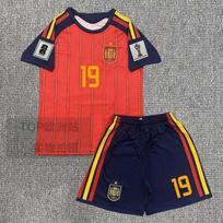 Aukščiausios kokybės tėvų ir vaikų futbolo marškinėlių komplektas su rankogalio emblema XL