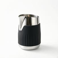 Milk Foaming Pitcher with Silicone Sleeve HeatInsulating Spout Stainless juoda