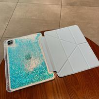For iPad A16 11th 10th Pro 11 Air 11 4 5 10.9 10.2 9th 8th 7th Air 3 10.5 with Pen Holder Dynamic Liquid Quicksand Back Cover mini 6 7 white