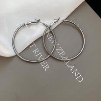 Silver Needle Minimalist Round Tassel Earrings: Light Luxury Ear Cuffs with Chic, High-End Style gray