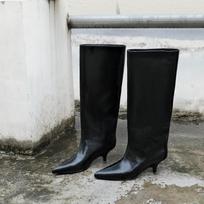 Moteriški raudoni platūs blauzdos ilgio kitten kulniuko batai Madingi vidutinio ilgio trumpi batai Didelio apimties 41 black