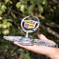 Chrome Car Hood Badge Emblem Bonnet Sticker for Cadillac CTS BLS Escalade VXBJK8 Seville Tiburon SLS XTS XT6 CT6 Auto Modification Logo gray