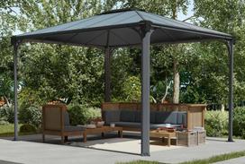 Metalinė sodo pavėsinė Martinika 3 x 3,6 m Palram - Canopia Heat Block