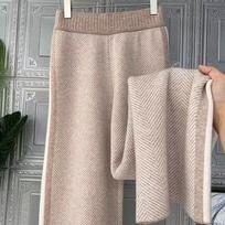 Autumn 2025 Women's High-Waist Wide-Leg Herringbone Knit Wool Pants – Loose, Floor-Length, Casual Outerwear 2XL [Recommended for 135-150 jin] abrikosas