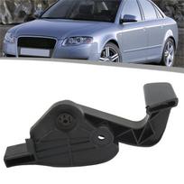 Audi A4 B6 B7 2001-2008 m. Variklio dangčio fiksatoriaus svirtis Variklio dangčio atidarymo rankena Plastikinė medžiaga Stabilus veikimas Patikima kokybė gray