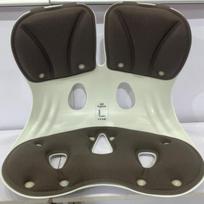 Ergonomic Lumbar Support Office Chair with Washable, Detachable Cushion for Posture Correction and Long Sitting Comfort. 42x32x35 cm black