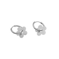 Exquisite Floral Ear Cuff: Non-Fading, Petal Earrings with High-End Feel white