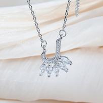 Elegant Cat's Eye Stone & Diamond Letter Pendant Necklace for Women Platinum Color balta
