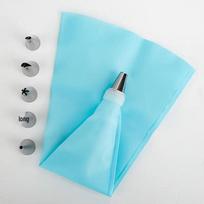 21-Piece Cake Decoration Set: Piping Bags, Tips, Cream Scraper, Converter blue