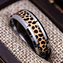 Madingi 8 mm vario spalvos nerūdijančio plieno žiedai vyrams su leopardo rašto intarsija Žiedas Vyriškas vestuvinis žiedas Papuošalas 8 gray