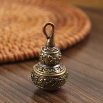 Decorative Single Gourd Ornament Feng Shui Lucky Gourd Home Decor Symbolic Figurine for Prosperity and Good Fortune Display one size brown