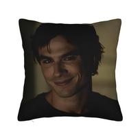 Pagalvės užvalkalas Damon Salvatore The Vampire Diaries Juokingas pagalvės užvalkalas Vestuvėms, vakarėliui, namų dekoravimui Pagalvių užvalkalai 30cmx30cm(12x12Inch) black