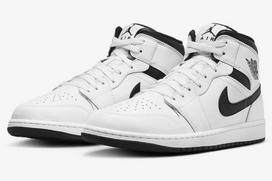 DQ8426-132 Nike Air Jordan 1 Mid White Black (Men's) 10.5 white