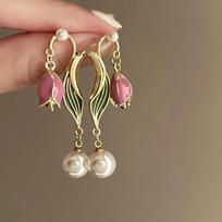 111 silver needle design tulip earrings temperament fringed pearl stud earrings women's retro light luxury high-end earrings 925 silver needle šviesiai rausvos spalvos
