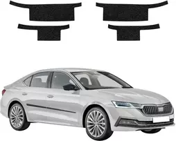 GrizzGlass Juoda techninė danga HeavyDuty Juodas ant slenksčių, skirta Skoda Octavia 4 Hatchback (2019-2024) [4w1] (GRZ20509)