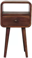 Artisan Furniture Kompaktiškas lenktas mango medienos naktinis staliukas su lentyna, medaus karamelės atspalvio