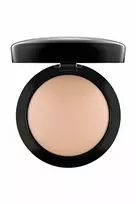 MAC Cosmetics - Baked powder Mineral Skinfish Natura l 10 g - Medium Dark