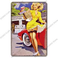 Senovinės Automobilių Plakato Metalo Skardinės Ženklai Seksualios Merginos Klasikinis Automobilis Retro Metalo Plokštė Sienų Dekoras Garažo Klubas Pub Vyriška Urvas 20x30cm（7.8x11.8inch） yellow