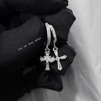 Unique Sparkling Diamond Double Cross Ear Cuff: Versatile Japanese-Korean Fashion for Women, Layered with Copper and Straight Needle Earring gray