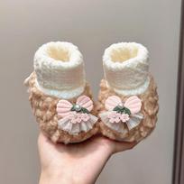 Velvet Lined Non-slip Baby Floor Shoes: Warm Walker Socks with Soft Soles for Autumn/Winter M Inner Length 11.5cm, 5-10 months white