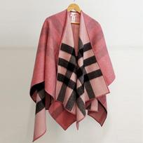 Moterų vilnos mišinio dvipusis skara-apsiaustas su klasikiniu languotu šiltas elegantiškas apklotas žiemai 140cm x 140cm rausva