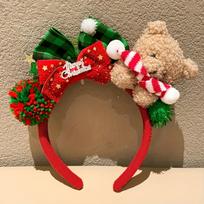 Christmas Teddy Bear Headband, Xmas Plaid Bow Hair Hoop with Pinecone Santa Pom Pom Decor, Holiday Party Cosplay Festive Hair raudona