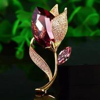 Elegant Crystal Tulip Brooch – Luxury Women's Suit Jacket Pin with Unique Design green