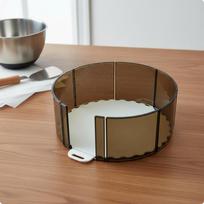 Cake Sectioning Frame Adjustable Cake Slicing Frame Slice Guide Mold Reusable Baking Tool Long-Lasting for Home Kitchen brown