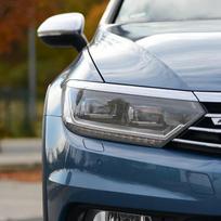2 vnt. automobilio priekinių žibintų apsauginė plėvelė, dūminio juodo atspalvio apvyniojimas, skaidri TPU remontuojamos lipdukai, skirti Volkswagen VW Passat B8 2015- 2Pcs Transparent gray
