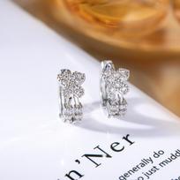 Korean-Japanese Light Luxury Butterfly Ear Cuff: Versatile Zirconia Earrings brown