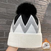 Temu autumn and winter new versatile warm hairball geometric wavy striped jacquard knitted big head circumference wool hat M（56-58cm） black