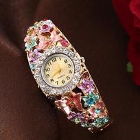 Alloy Rhinestone Dress Watch Round Dial Luxury Flower Butterfly Watch Quartz Movement Quartz Bracelet Wristwatch Casual Occasion beige