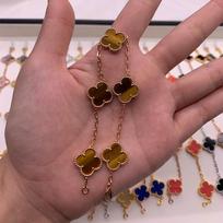 Butikas Keturlapis Dobilas Penkių Gėlių Apyrankė 18K Lengvi Prabangūs INS Dizaino Madinga Išskirtinė Universali Vyriška ir Moteriška Apyrankė Boutique Bracelet brown
