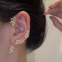 Korean Fashion Zircon Butterfly Elf Ear Cuff For Women Sparkling Zircon Crystal Without Piercing Clip Earrings Wedding Jewelry gray