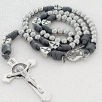 Paracord Rožančius Raudonas Laidas Nerūdijančio Plieno Karoliukai Šv. Mykolo Medalis Šv. Benedikto Kryželis Jeruzalės Kryžiaus Karoliukai Malda Rožančius A2 gray