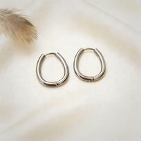 Elegant U-Shaped Water Drop Ear Cuffs – Luxurious and Versatile Niche Design for Commuting white